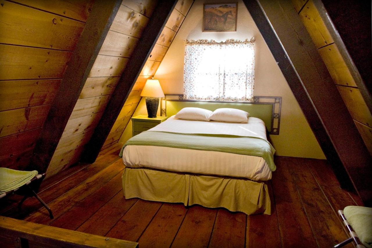 Cabins On Strawberry Hill Ξενοδοχείο Pine Εξωτερικό φωτογραφία
