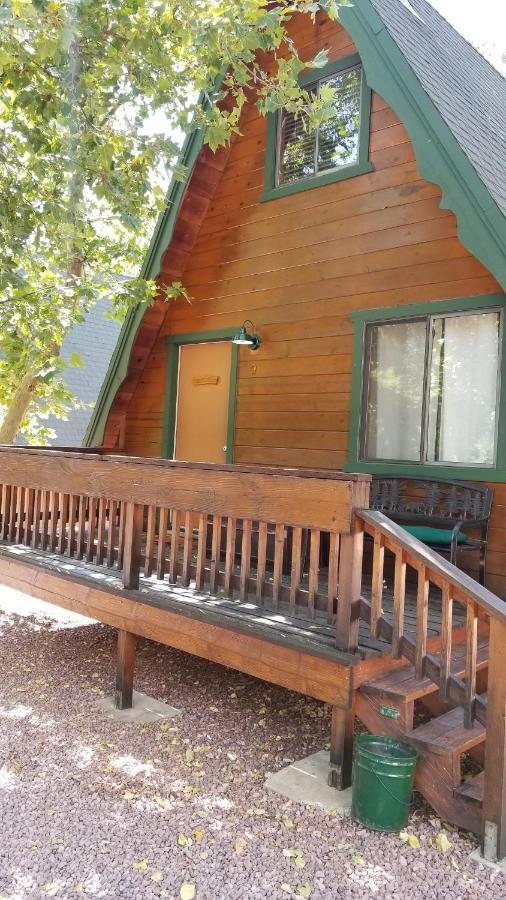 Cabins On Strawberry Hill Ξενοδοχείο Pine Εξωτερικό φωτογραφία