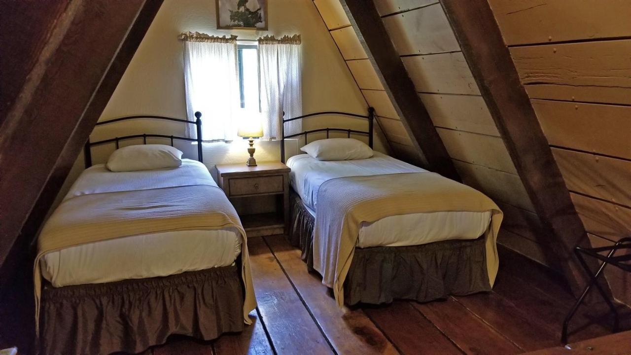 Cabins On Strawberry Hill Ξενοδοχείο Pine Εξωτερικό φωτογραφία